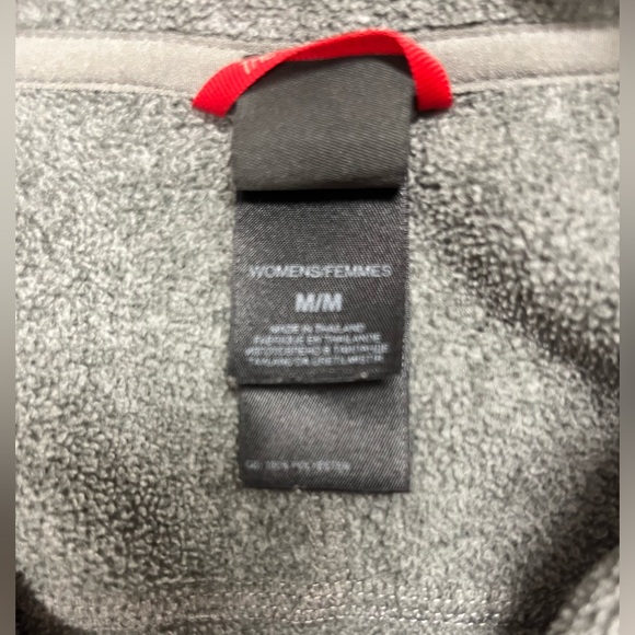 North face full zip jacket. Lightly worn. Warm material. Gray color - Picture 4 of 7